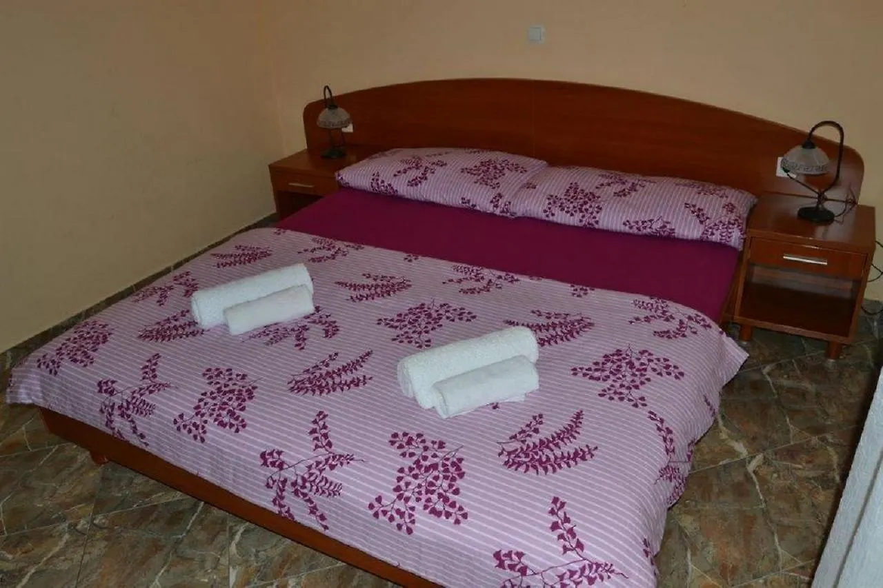 Apartments Barisic Hrvatskih Zrtava 404 Seget Vranjica Trogir 0*,